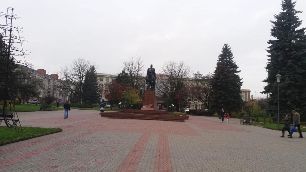 Central Studio Ternopil Exterior foto
